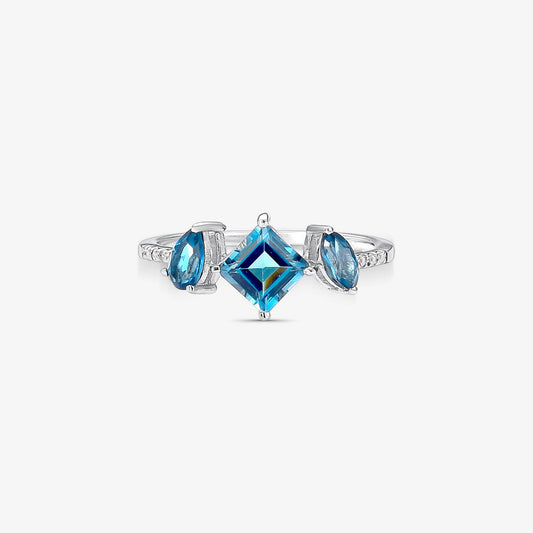 Anel com Topázios London e Diamantes Naturais em Ouro Branco 18K
