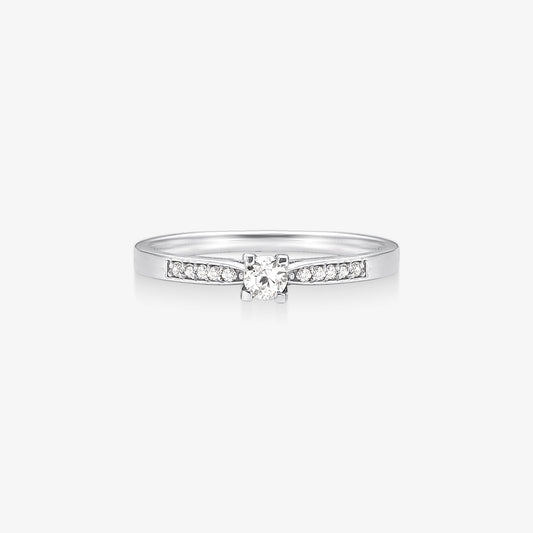 Anel Solitário Vitória com Diamantes em Ouro Branco 18K