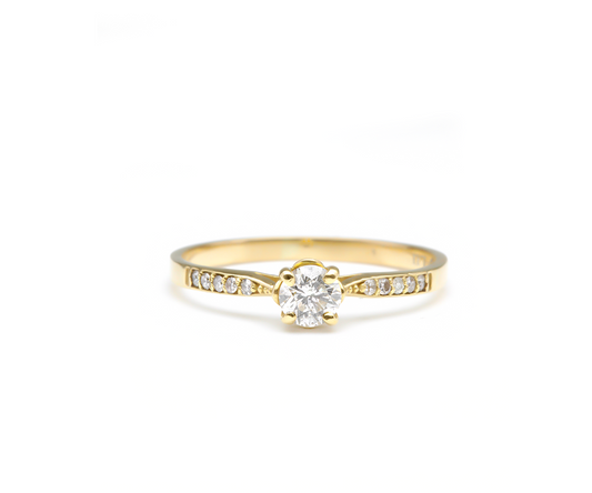 Anel 1,80g c:0,35CT 11diamantes=0,45CT K/VS ouro18k750