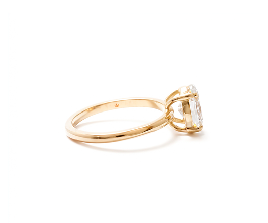 Anel Solitário Oval com Zircônia em Ouro Amarelo 18K