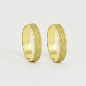 Alianças de Casamento em Ouro 18k 750 Diamantadas 4mm 5gr